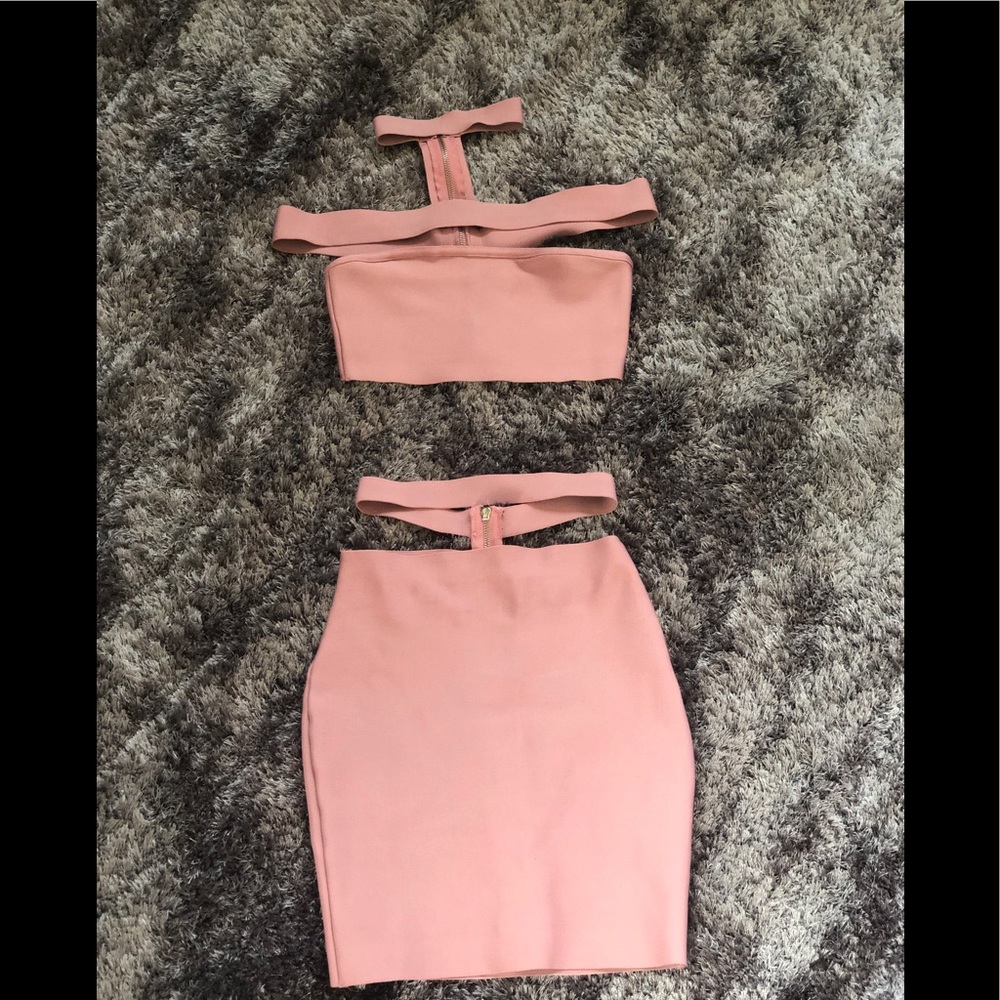 Two piece light mauve color set!